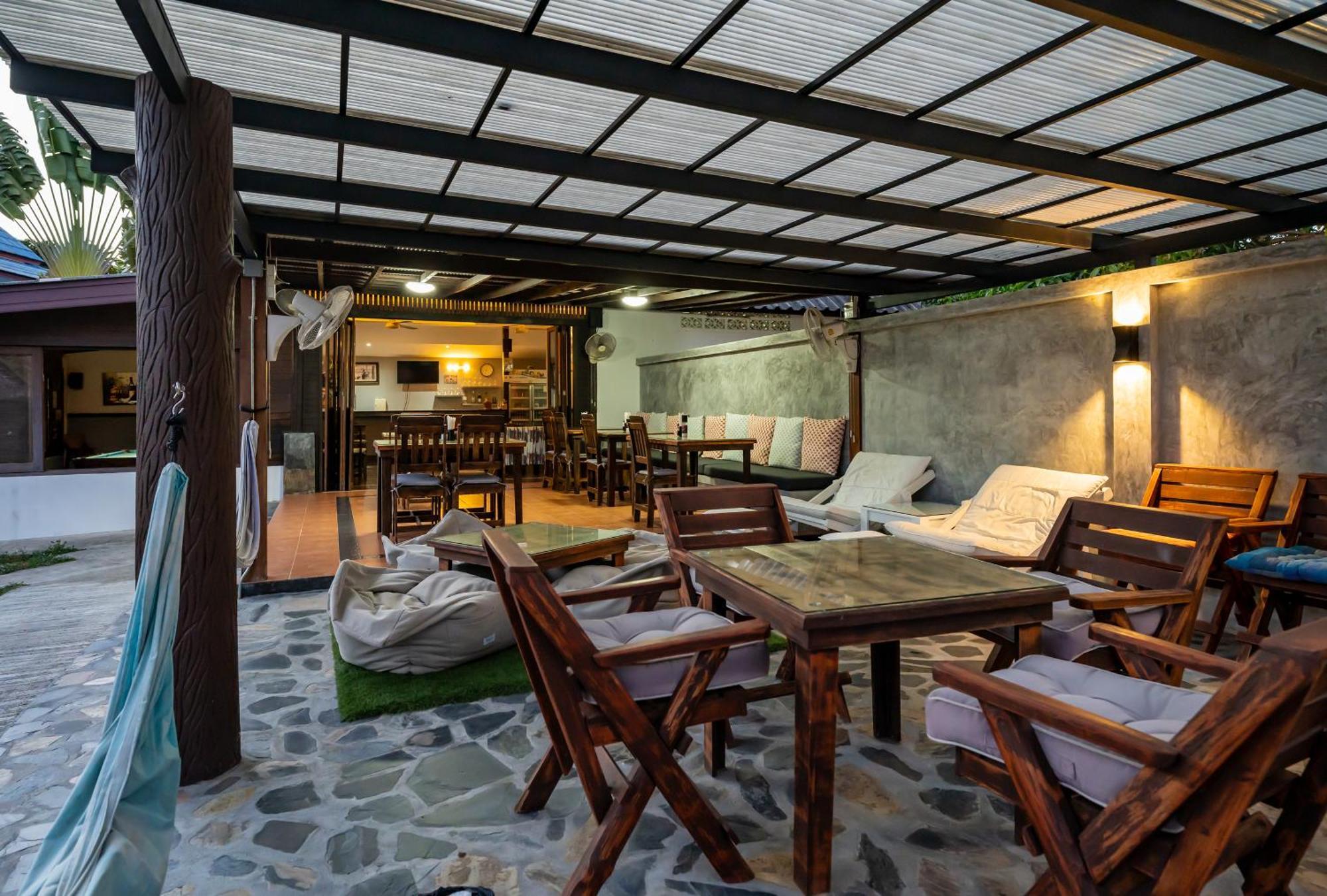 Phatcharee Resort Баан-Тай Екстер'єр фото