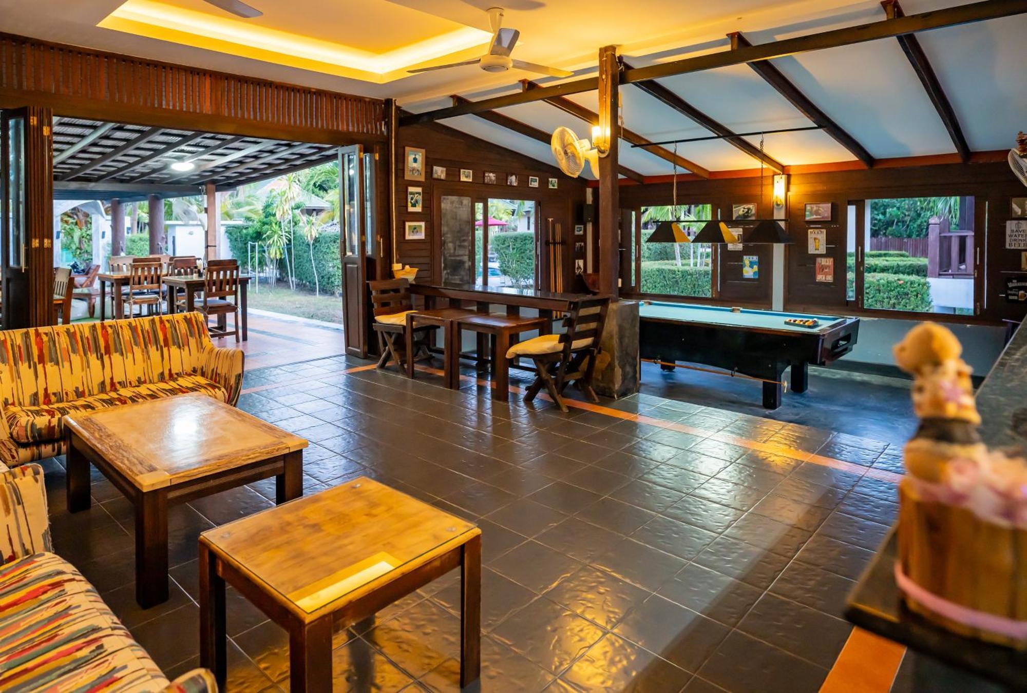 Phatcharee Resort Баан-Тай Екстер'єр фото